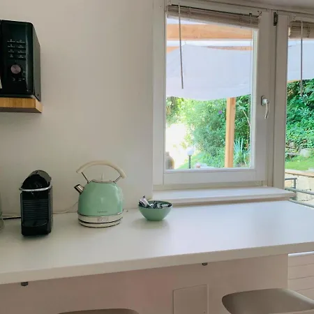 Con Veranda, Giardino E Piscina *
